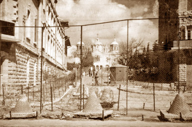 Russian Compound inside Bevingrad